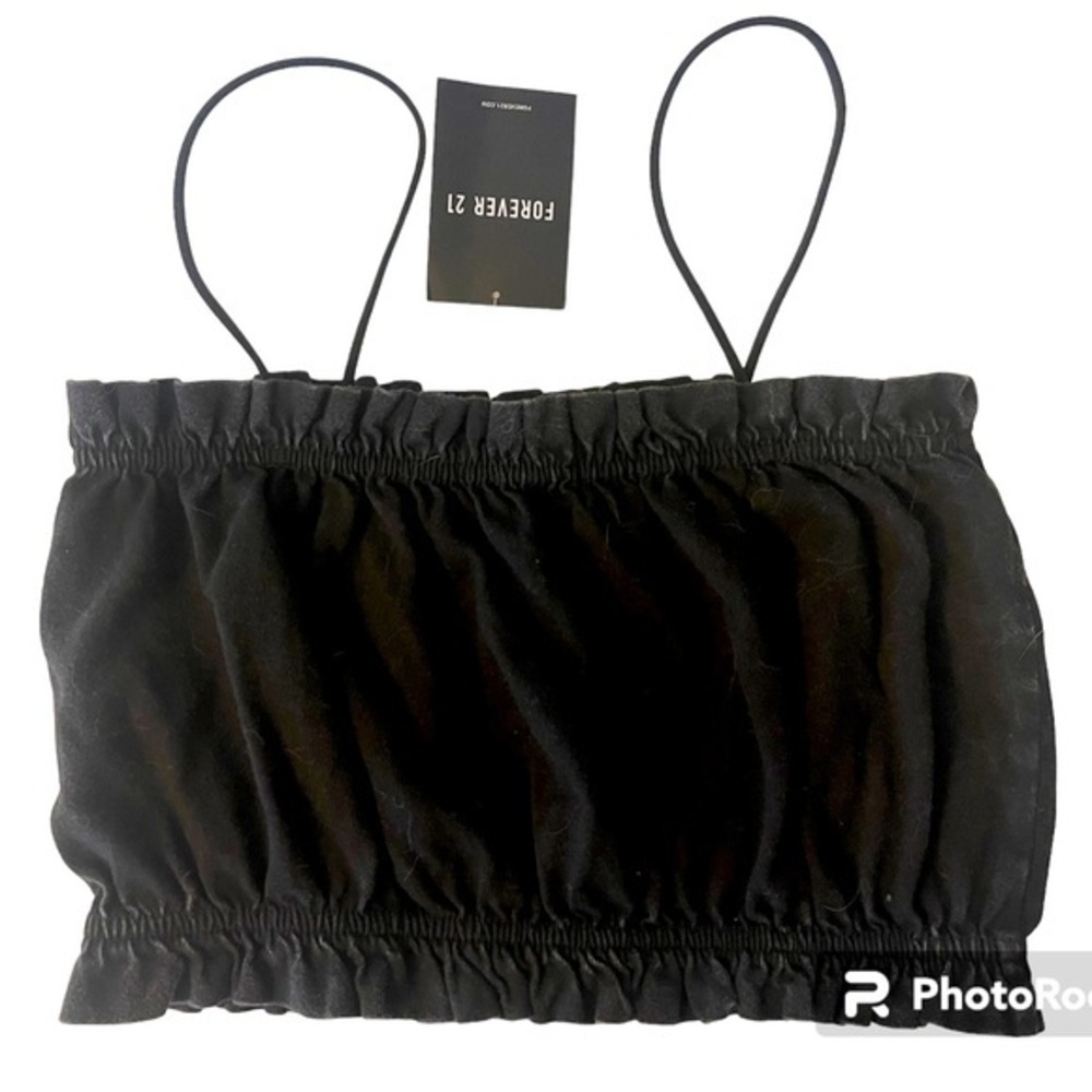 NWT Forever 21 adult small black crop top